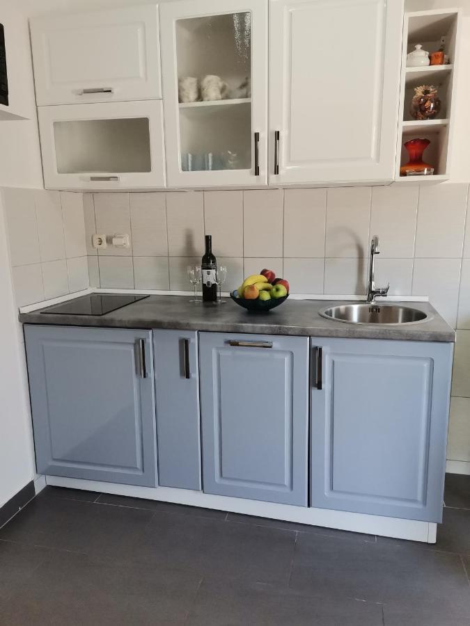 Apartments Zora Сень Экстерьер фото