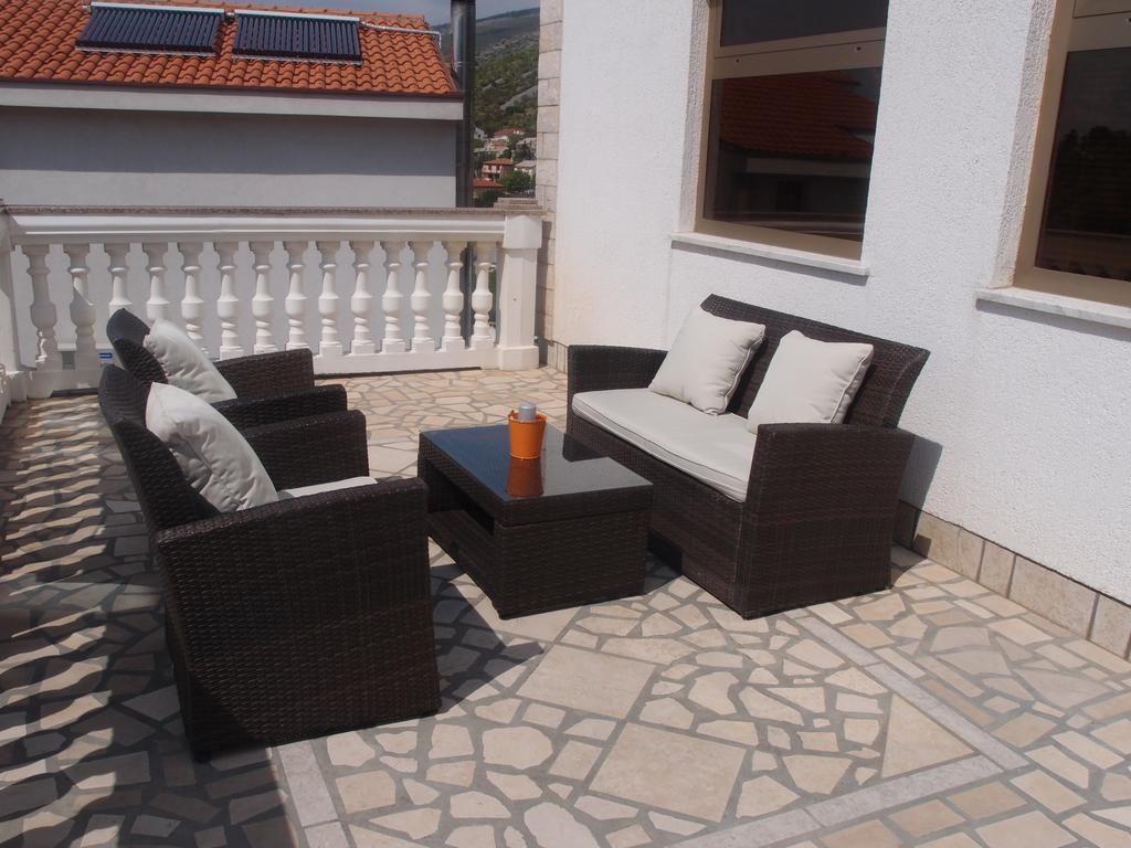 Apartments Zora Сень Экстерьер фото
