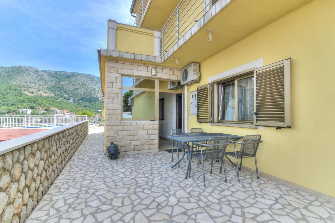 Apartments Zora Сень Экстерьер фото