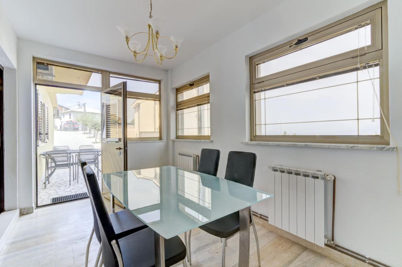 Apartments Zora Сень Экстерьер фото