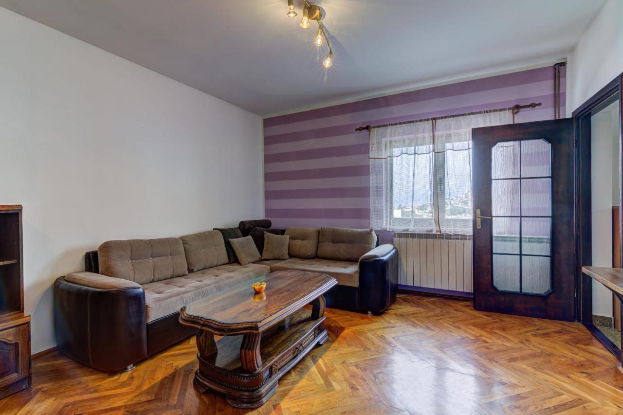 Apartments Zora Сень Экстерьер фото